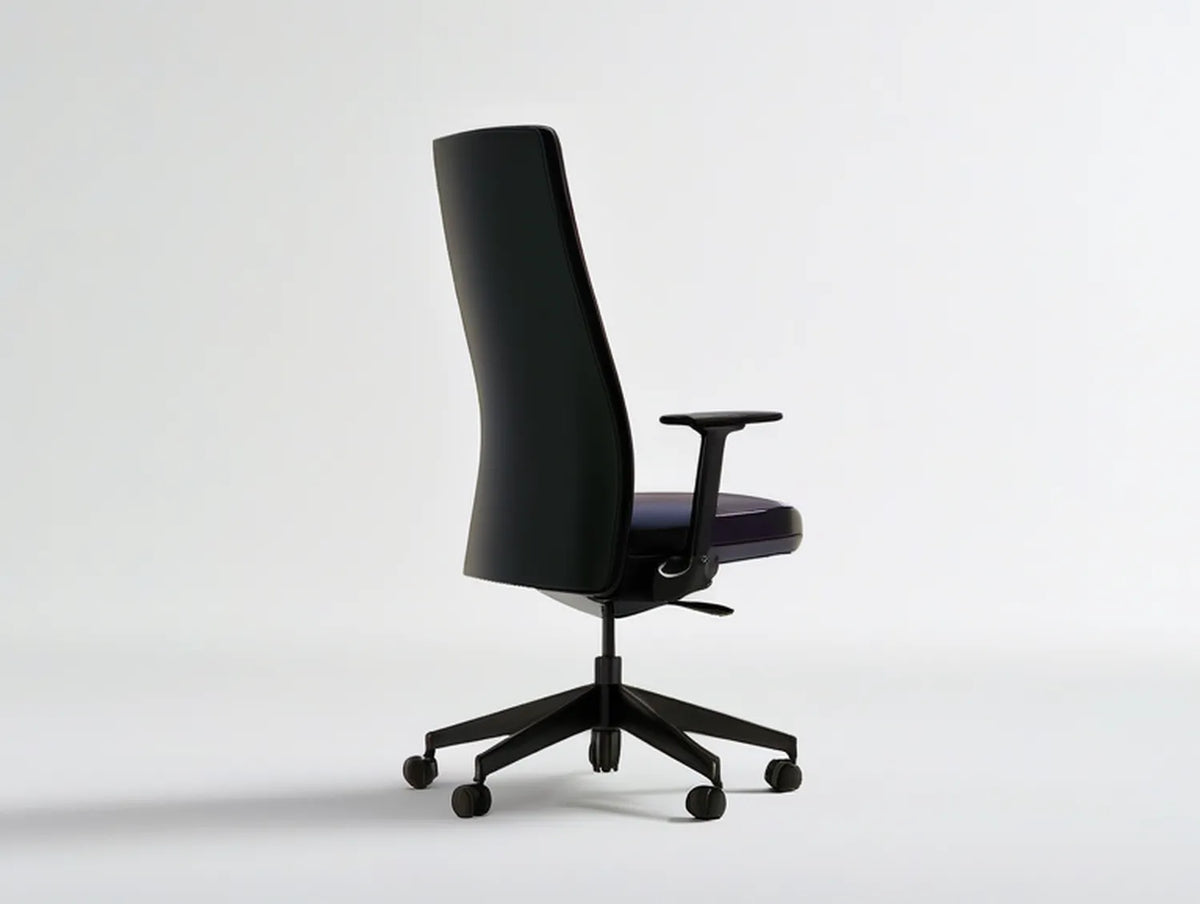 Black High-Back Ergonomic Swivel Office Chair with Armrests, 65 x 65 x 112-122 cm